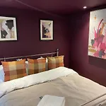 3Br Apt Near Excel, O2 & City Airport!