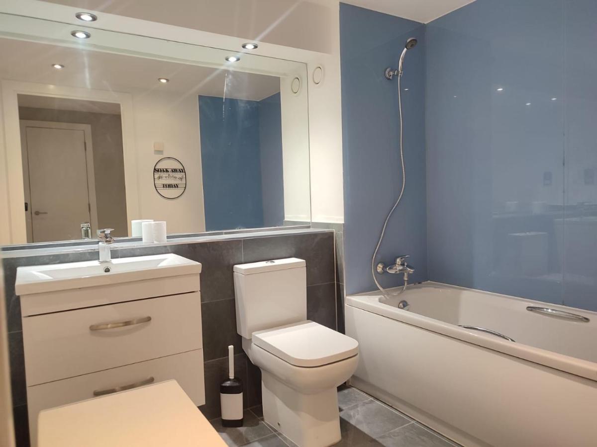 3br Near Excel, O2 & Airport! Appartamento Londra